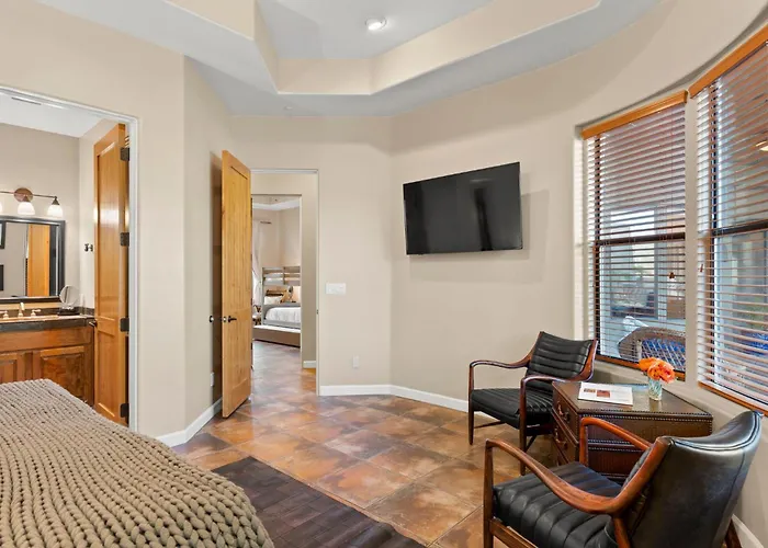 Holiday home The Debonair Derby By Paseohomesaz With Heated Pool Scottsdale