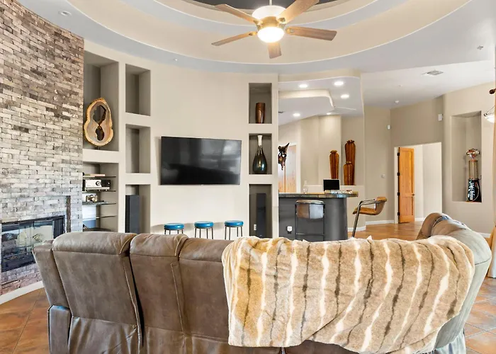 The Debonair Derby By Paseohomesaz With Heated Pool Scottsdale