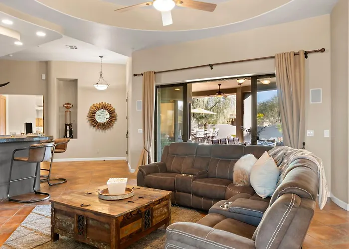 The Debonair Derby By Paseohomesaz With Heated Pool Holiday home Scottsdale