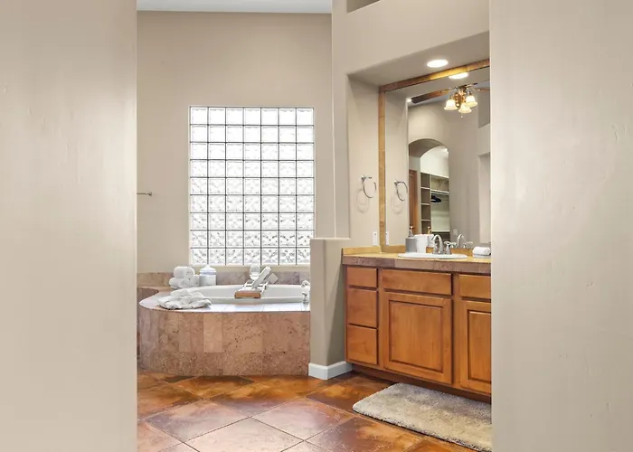 The Debonair Derby By Paseohomesaz With Heated Pool * Scottsdale