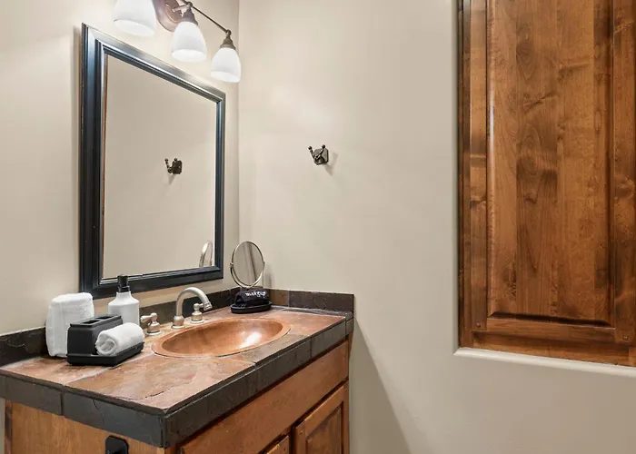 The Debonair Derby By Paseohomesaz With Heated Pool Holiday home Scottsdale