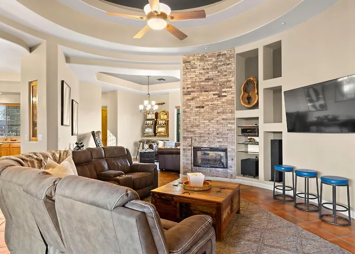 Holiday home The Debonair Derby By Paseohomesaz With Heated Pool Scottsdale